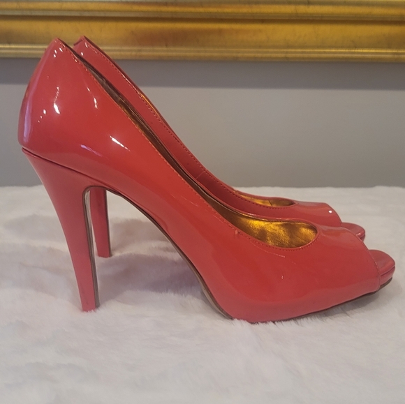 Coral peep toe heels - Picture 3 of 3